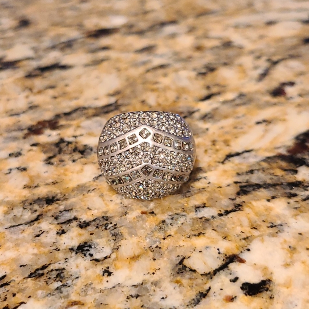 Lia Sophia rhinestone silver tone ring